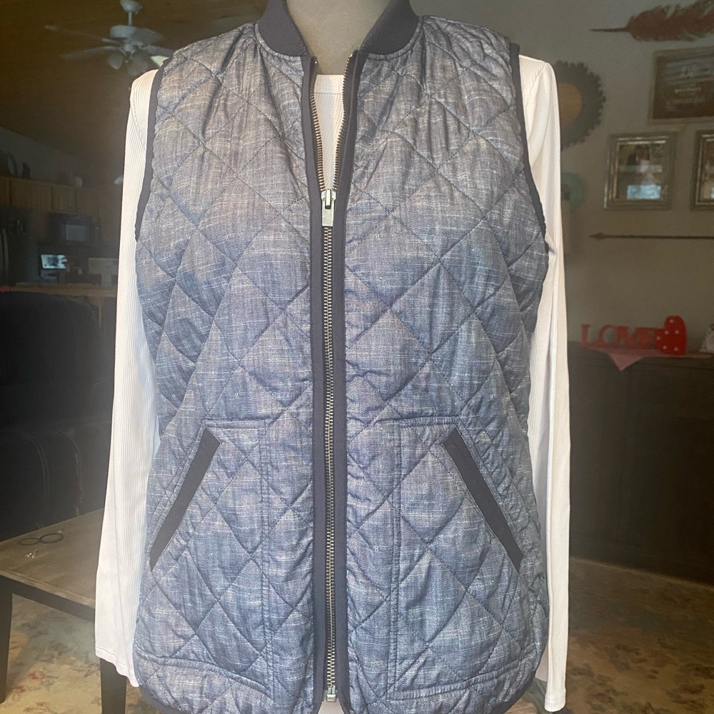 Old Navy insulated vest